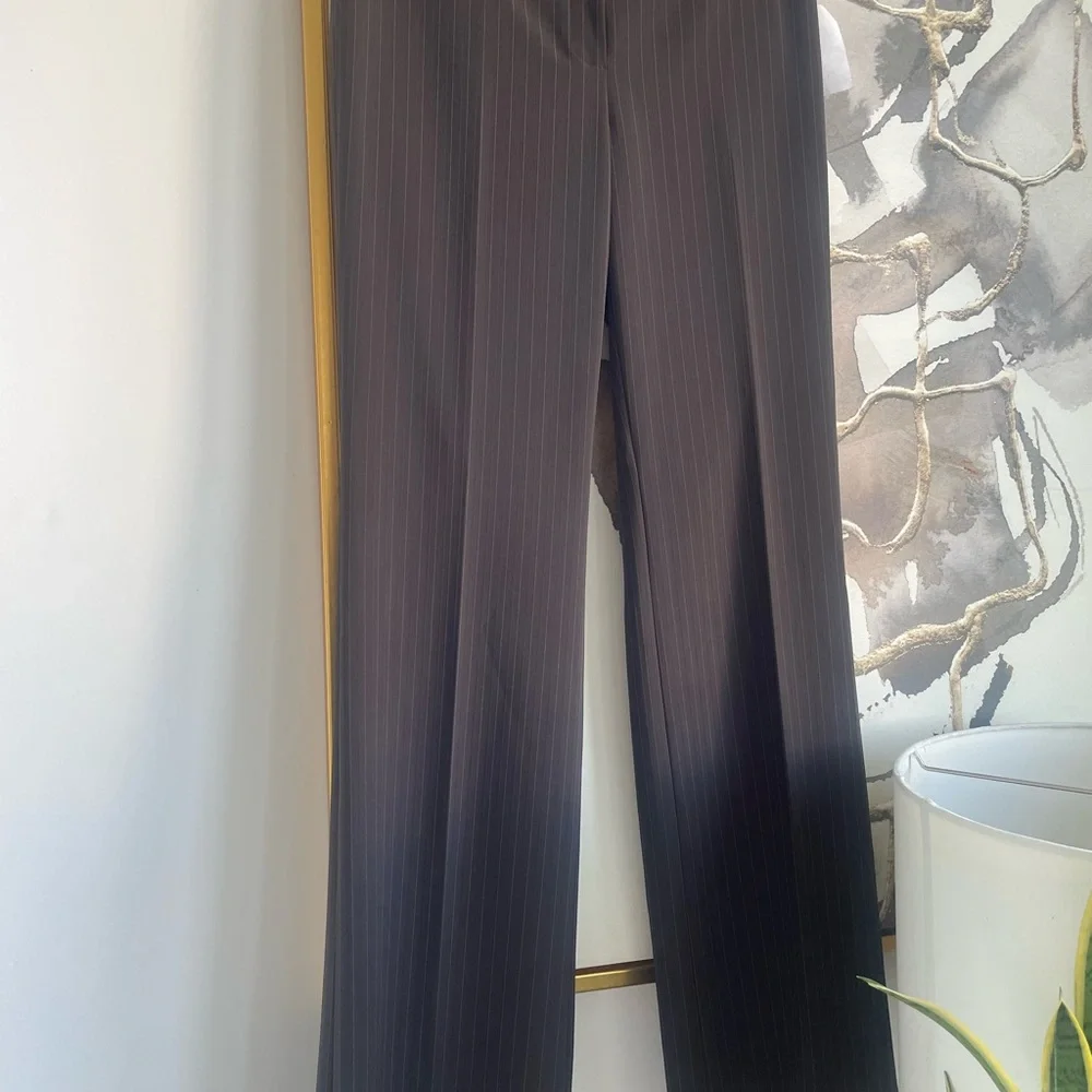 NWT Tahari career pin stripe pants| tahari casual pants | size 6 - Picture 2 of 8